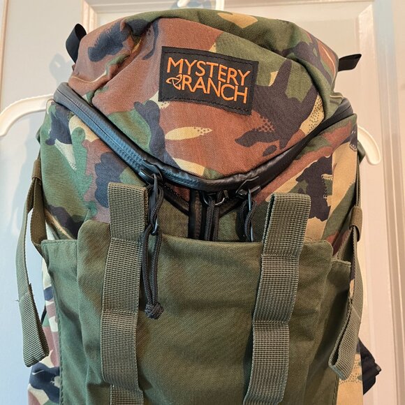 Mystery Ranch Urban Assault 21L backpack, Walkman Backpacks Stick-it Beavertail - Picture 8 of 16